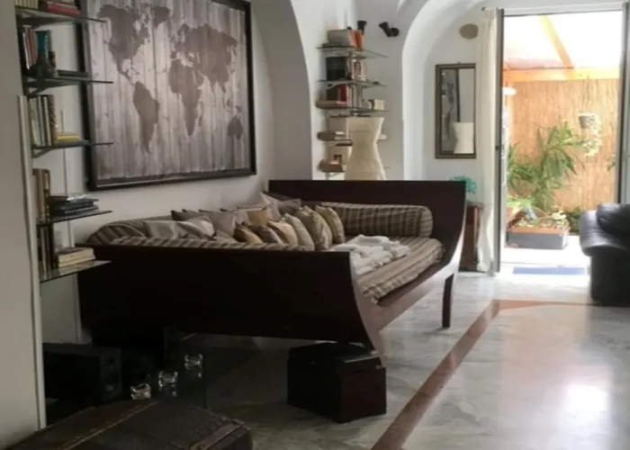 Elly's Loft *